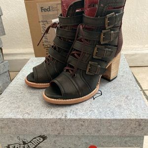 Braden size 7.0 freebird New with tags and box